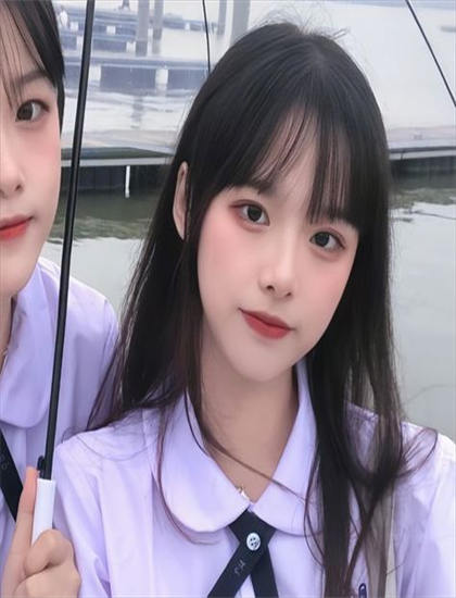 《为朋友赴死》电影与电视剧比较：媒介差异与叙事特点