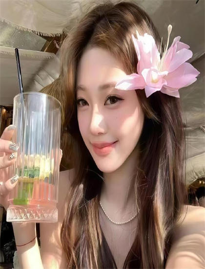 最新：《上班族妈妈 第七季》文化内涵解读：文化元素与价值观念探讨